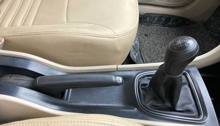 2021 Maruti Ciaz SIGMA 1.5 SHVS MT  PETROL, Petrol, Manual, 46,429 km, Gear Lever