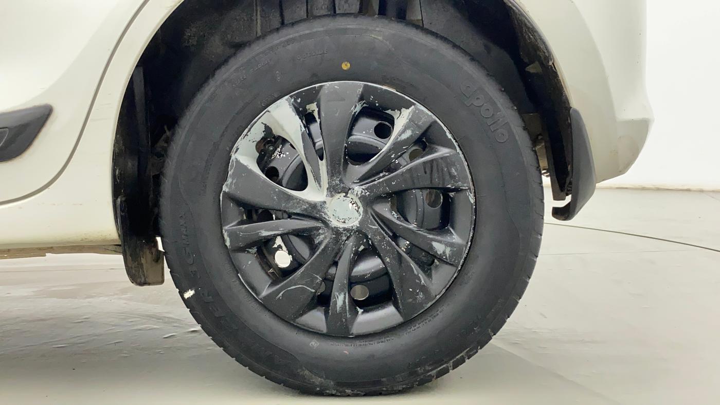 2020 Maruti Swift LXI, Petrol, Manual, 44,817 km, Left Rear Wheel