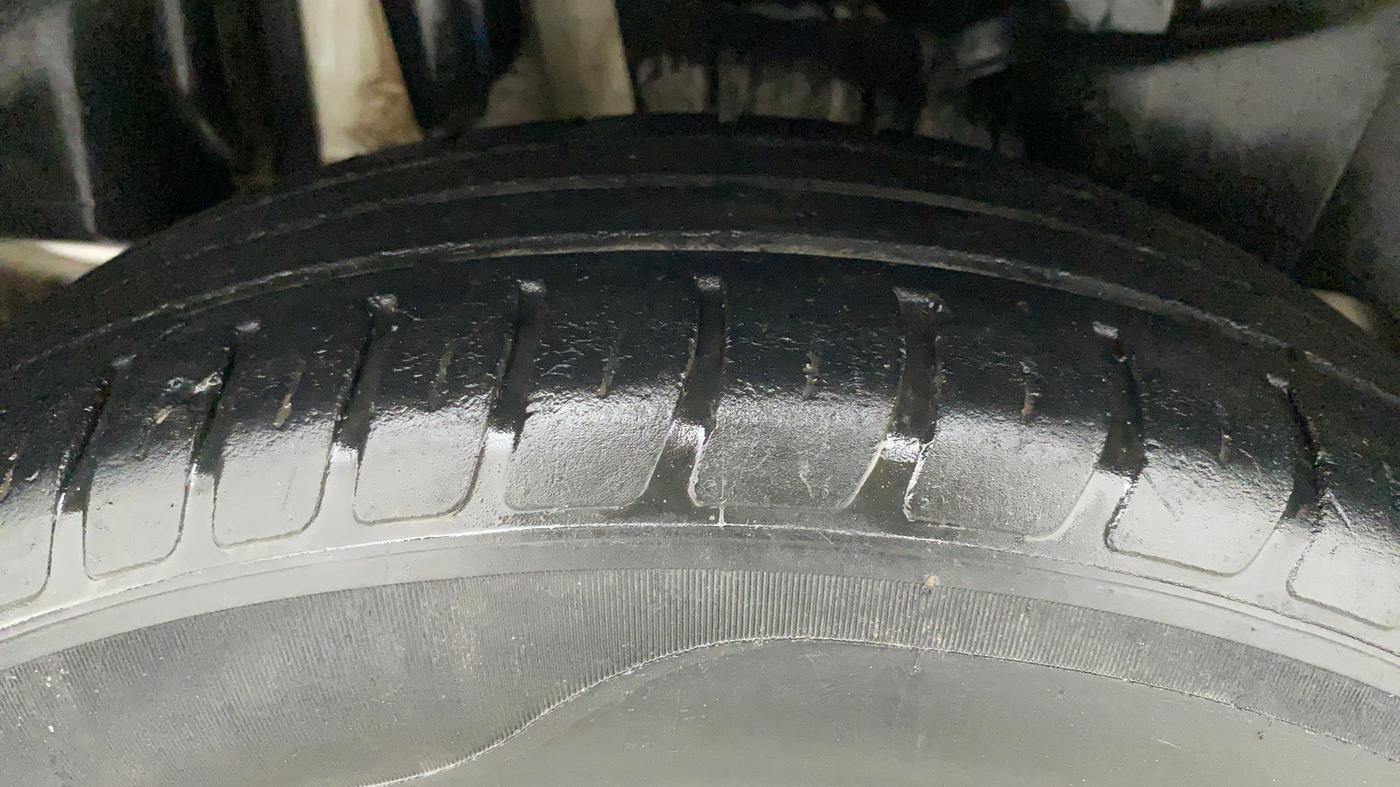 2020 Maruti Swift LXI, Petrol, Manual, 44,817 km, Right Rear Tyre Tread