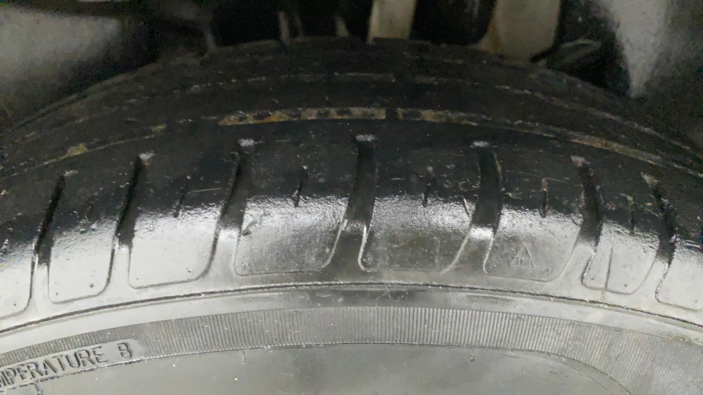 2020 Maruti Swift LXI, Petrol, Manual, 44,817 km, Left Rear Tyre Tread