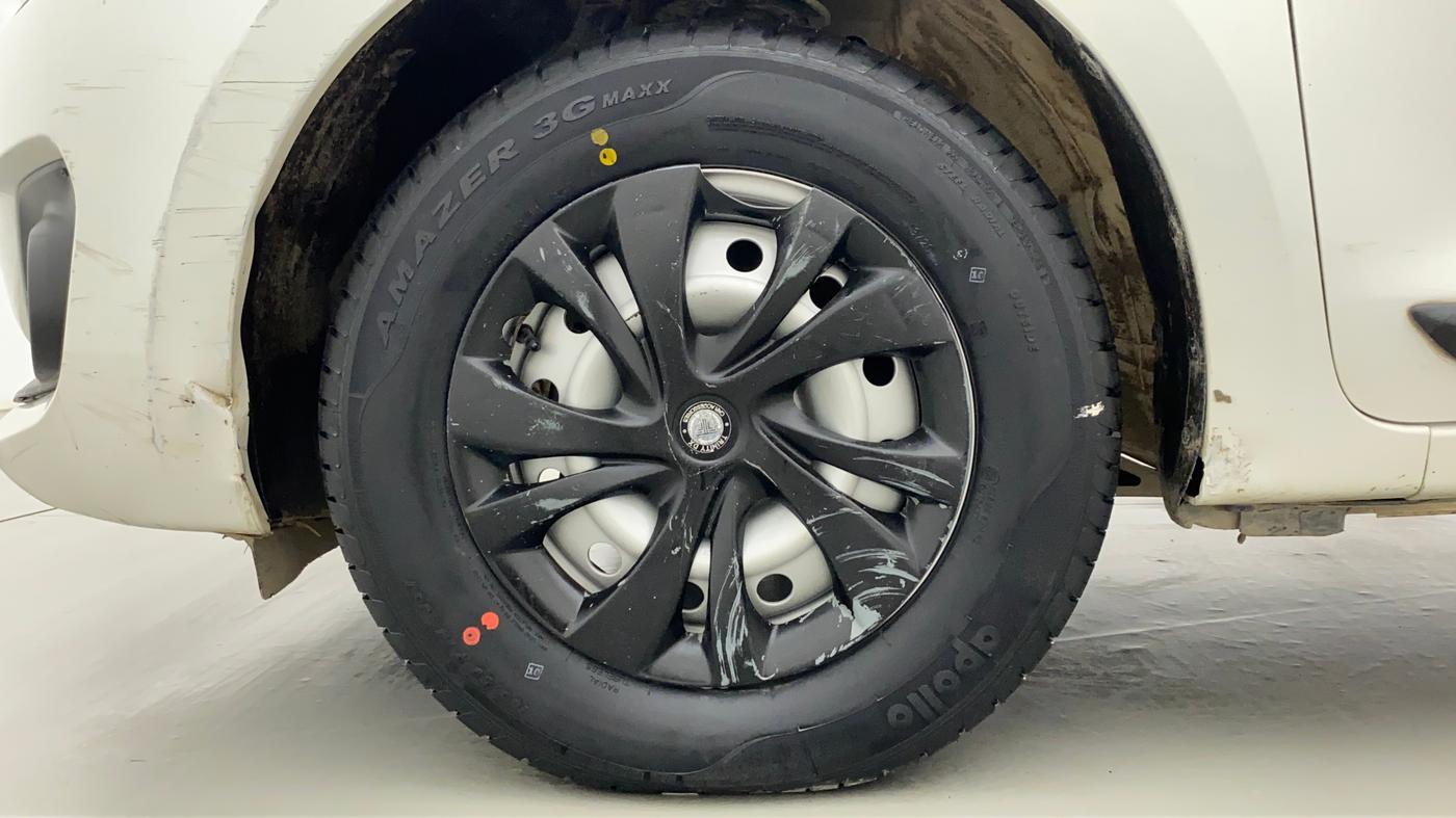 2020 Maruti Swift LXI, Petrol, Manual, 44,817 km, Left Front Wheel