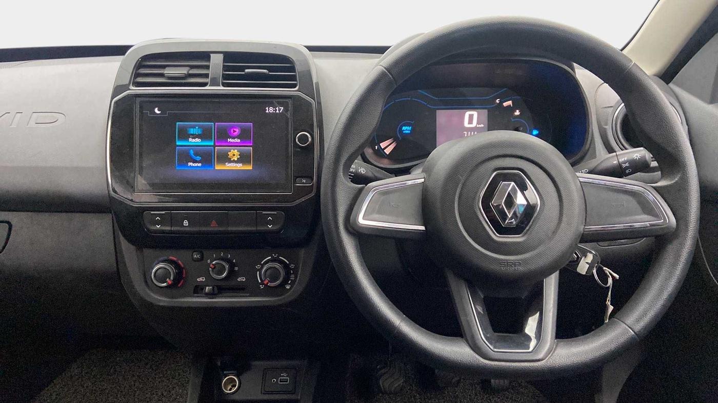 2022 Renault Kwid RXT 1.0 (O), Petrol, Manual, 7,173 km, Steering Wheel Close Up