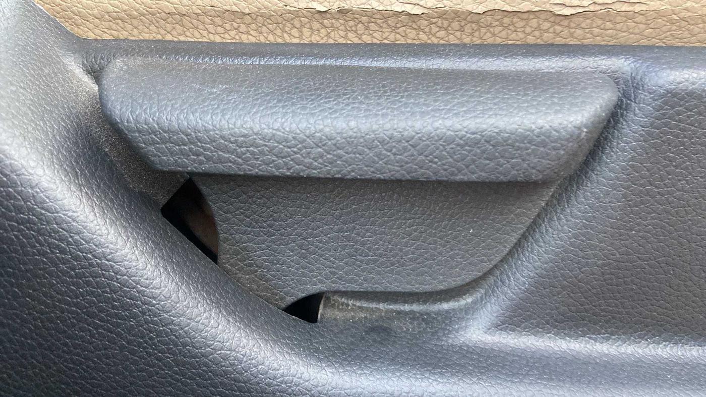 2018 Hyundai Eon ERA +, Petrol, Manual, 46,230 km, Driver Side Adjustment Panel