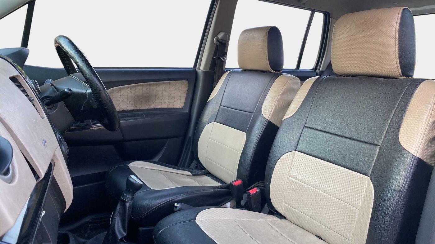2018 Maruti Wagon R 1.0 VXI, Petrol, Manual, 28,333 km, Right Side Front Door Cabin