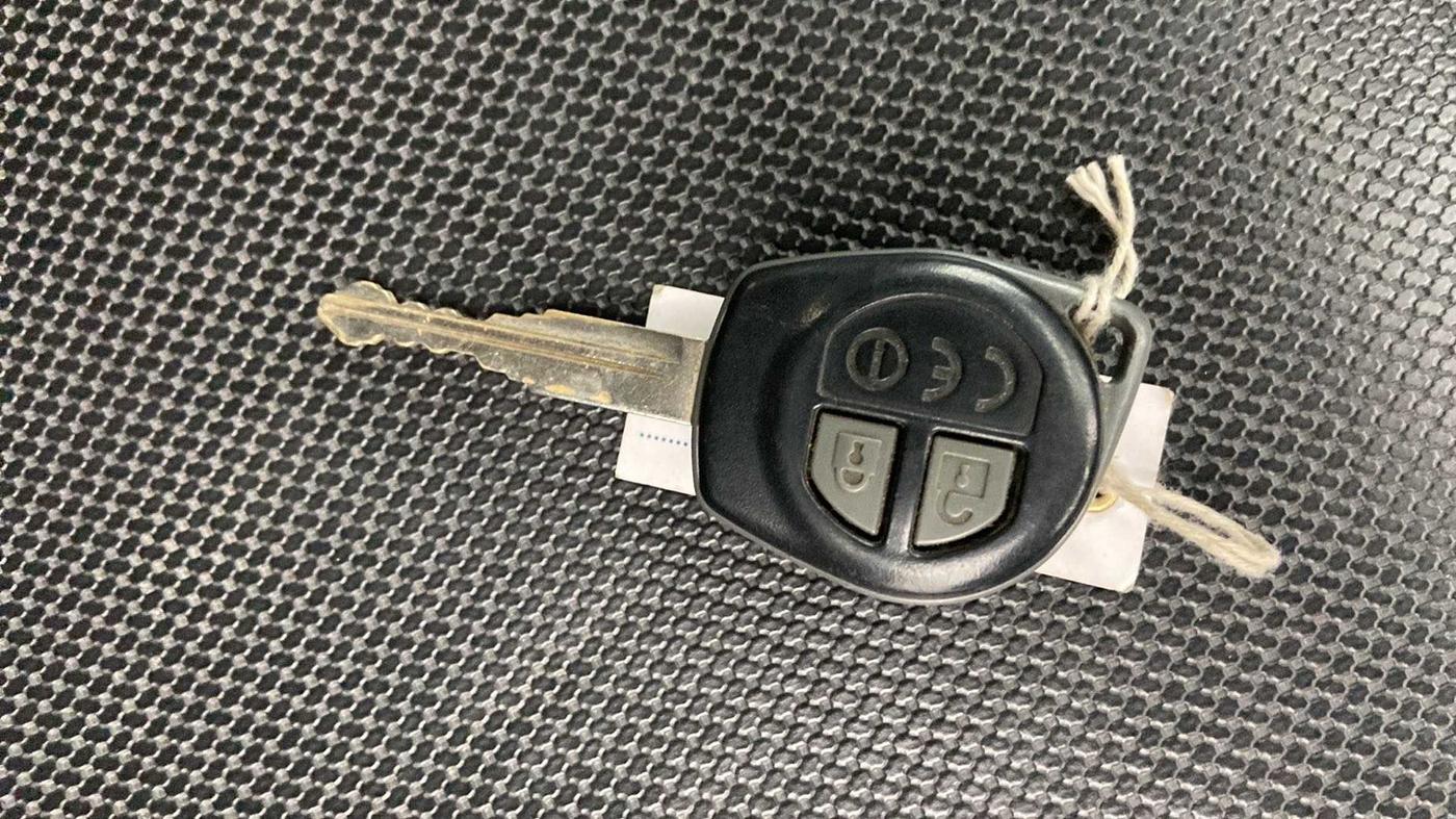 2017 Maruti Baleno DELTA PETROL 1.2, Petrol, Manual, 68,670 km, Key Close Up