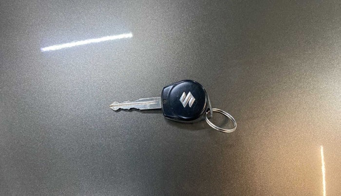 2023 Maruti Swift VXI, Petrol, Manual, 8,712 km, Key Close Up