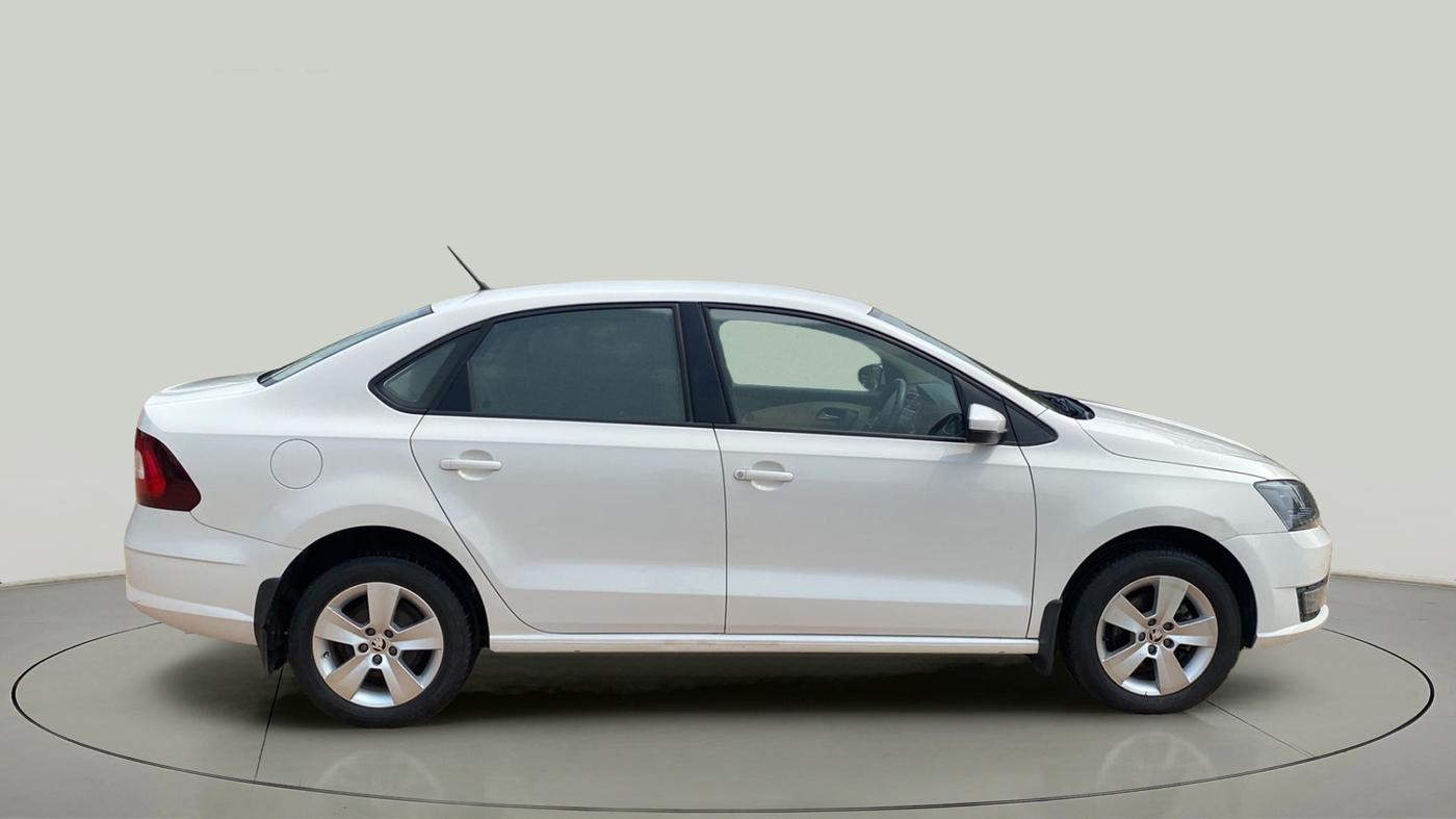 2019 Skoda Rapid AMBITION 1.6 MPI MT, Petrol, Manual, 27,463 km, Right Side View
