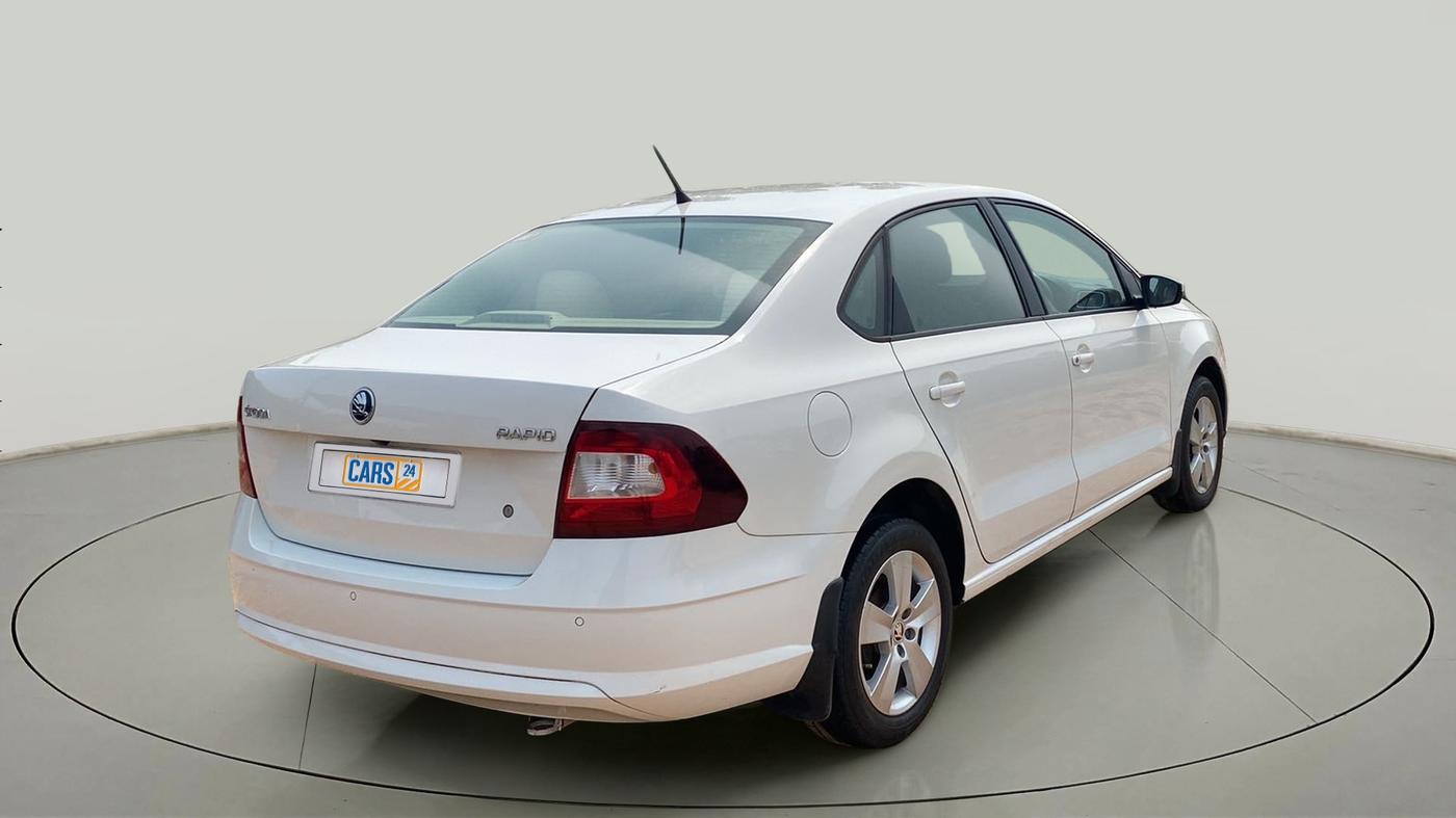 2019 Skoda Rapid AMBITION 1.6 MPI MT, Petrol, Manual, 27,463 km, Right Back Diagonal