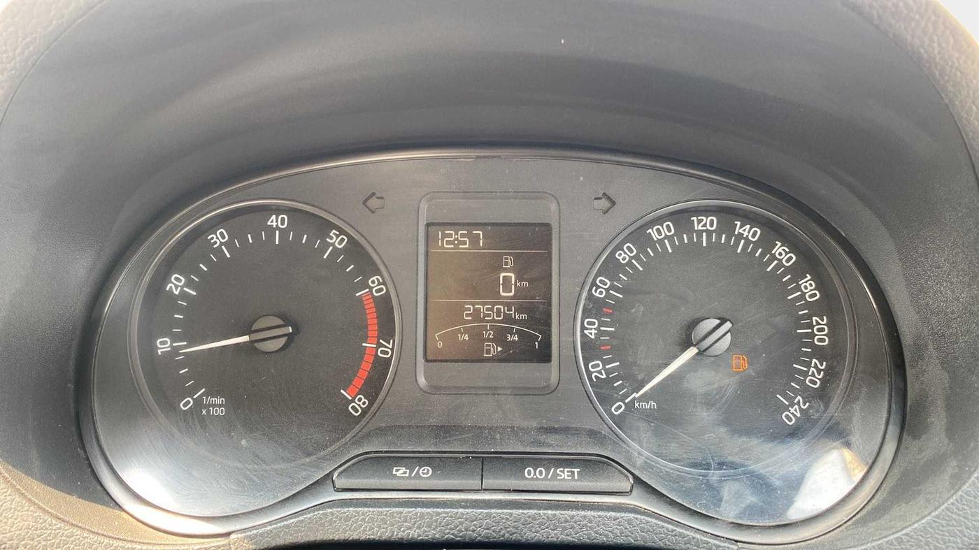 2019 Skoda Rapid AMBITION 1.6 MPI MT, Petrol, Manual, 27,463 km, Odometer Image