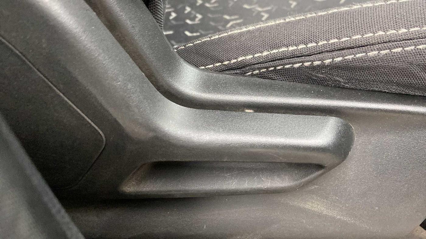 2021 Tata Tiago XZ PETROL, Petrol, Manual, 31,532 km, Driver Side Adjustment Panel