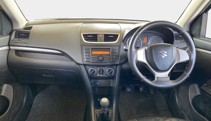 2013 Maruti Swift VXI, Petrol, Manual, 74,586 km, Dashboard