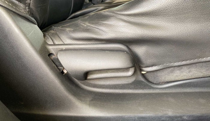 2013 Maruti Swift VXI, Petrol, Manual, 74,586 km, Driver Side Adjustment Panel