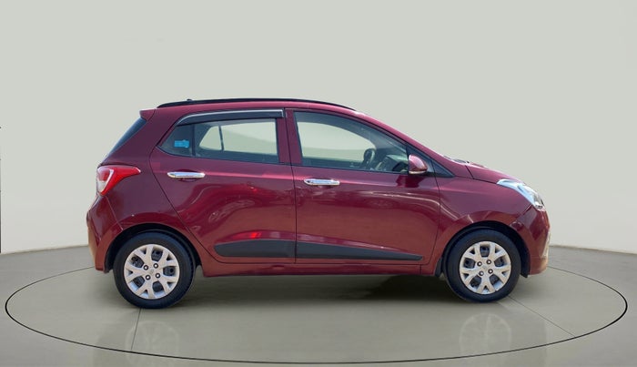 2016 Hyundai Grand i10 SPORTZ 1.2 KAPPA VTVT, Petrol, Manual, 65,973 km, Right Side View