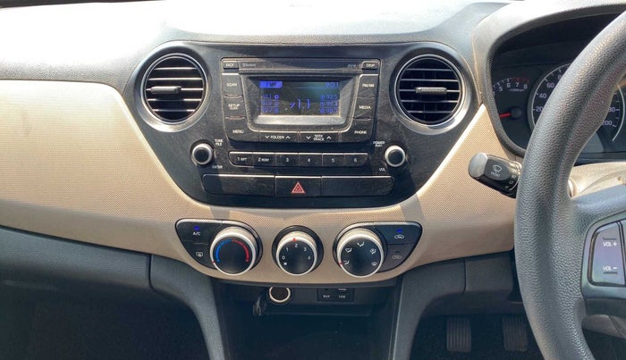 2016 Hyundai Grand i10 SPORTZ 1.2 KAPPA VTVT, Petrol, Manual, 65,973 km, Air Conditioner