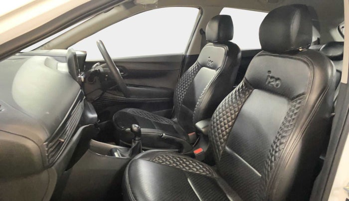 2022 Hyundai NEW I20 SPORTZ 1.2 MT, Petrol, Manual, 17,310 km, Right Side Front Door Cabin