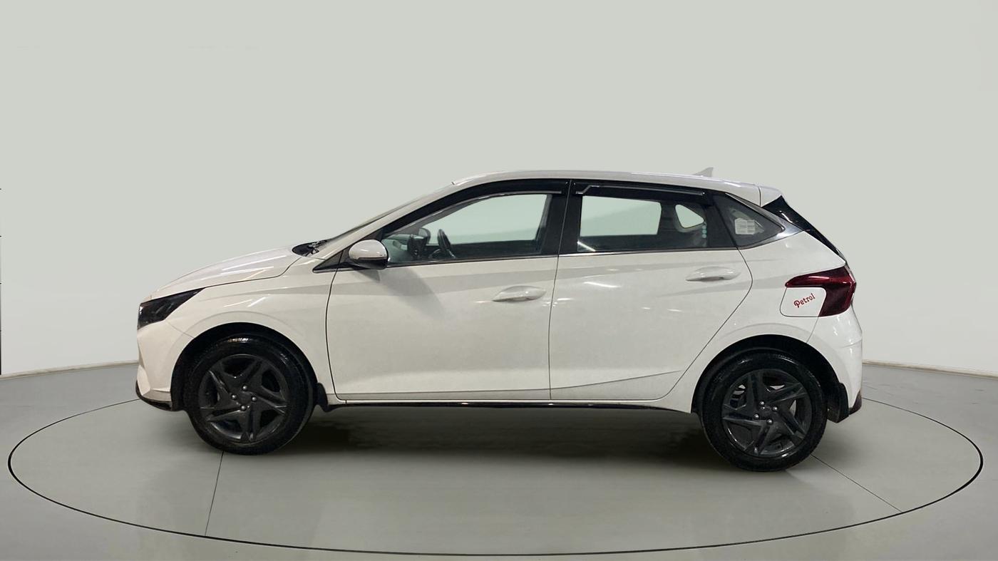 2022 Hyundai NEW I20 SPORTZ 1.2 MT, Petrol, Manual, 17,310 km, Left Side
