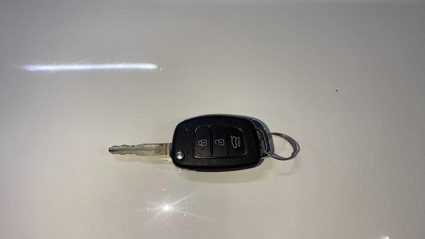 2022 Hyundai NEW I20 SPORTZ 1.2 MT, Petrol, Manual, 17,310 km, Key Close Up