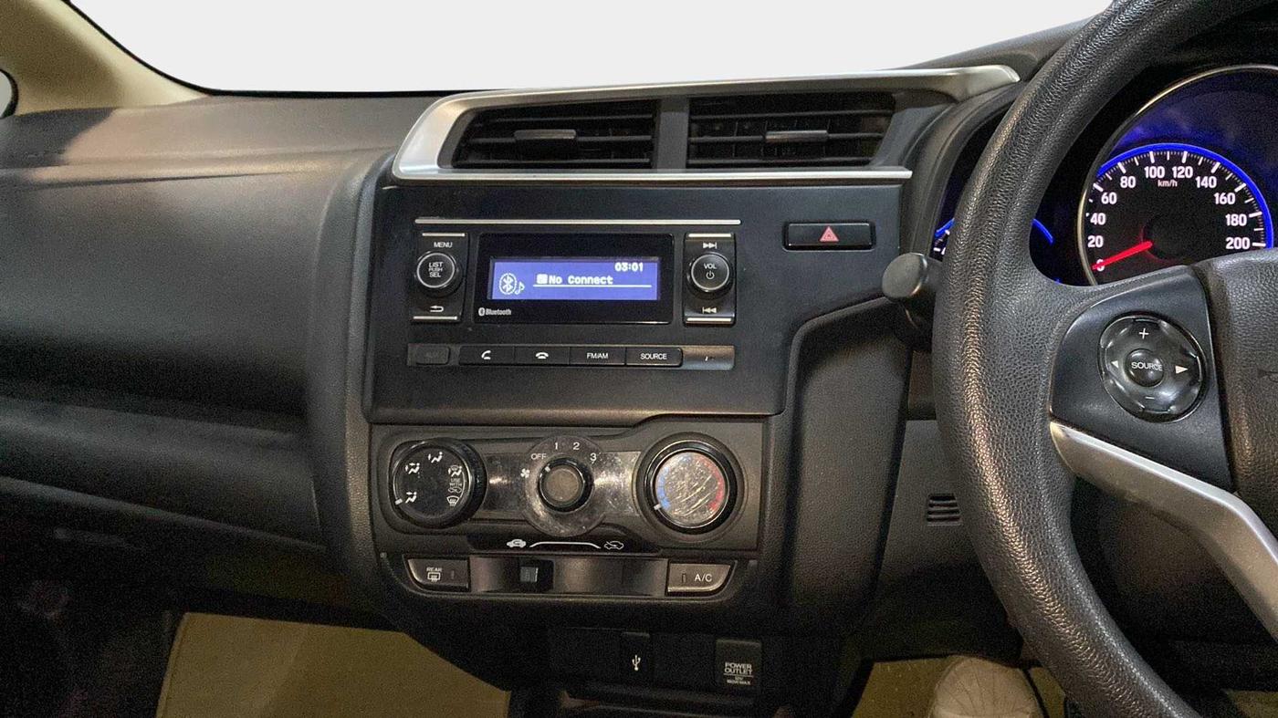 2017 Honda Jazz 1.2L I-VTEC S, Petrol, Manual, 42,581 km, Air Conditioner