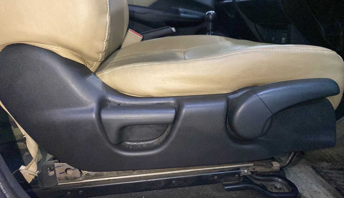 2017 Honda Jazz 1.2L I-VTEC S, Petrol, Manual, 42,581 km, Driver Side Adjustment Panel