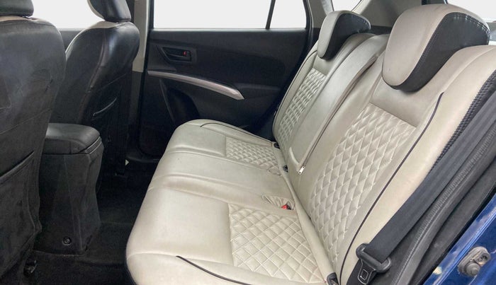 2022 Maruti S Cross SIGMA 1.5, Petrol, Manual, 16,286 km, Right Side Rear Door Cabin