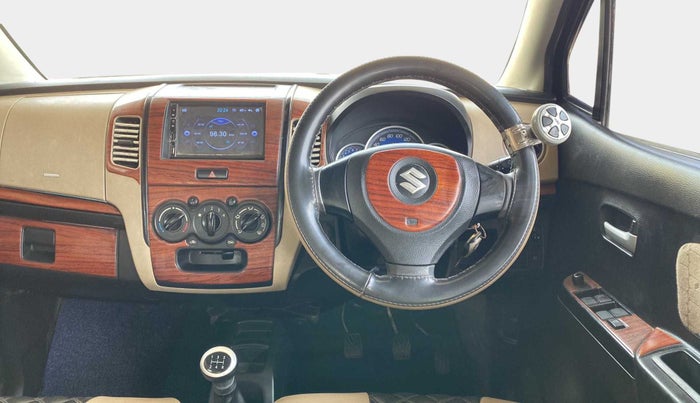 2018 Maruti Wagon R 1.0 VXI+, Petrol, Manual, 41,068 km, Steering Wheel Close Up