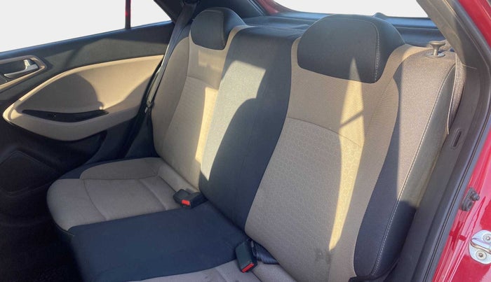 2015 Hyundai Elite i20 MAGNA 1.2, Petrol, Manual, 30,016 km, Right Side Rear Door Cabin