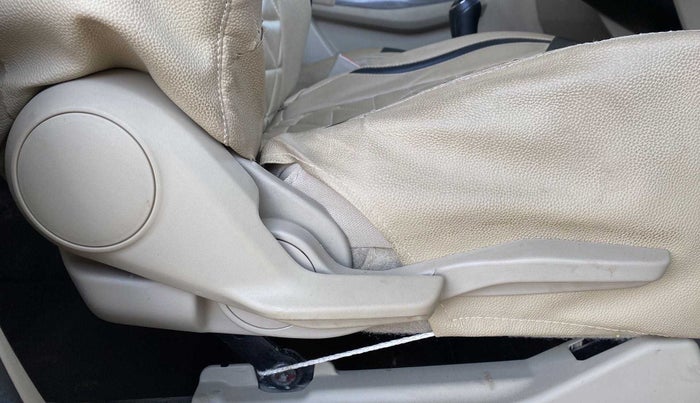 2022 Maruti Dzire ZXI, Petrol, Manual, 17,584 km, Driver Side Adjustment Panel