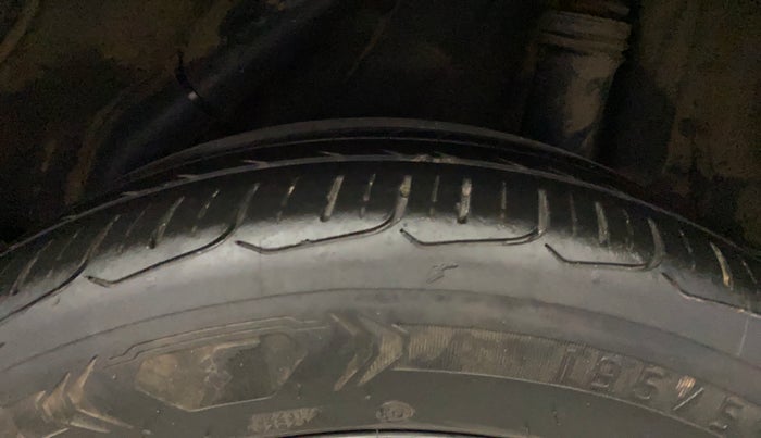 2020 Hyundai Verna SX 1.5 VTVT IVT, Petrol, Automatic, 82,278 km, Left Rear Tyre Tread