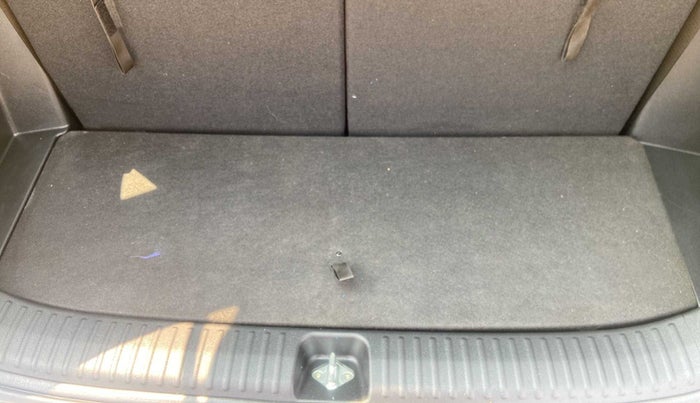 2022 Hyundai ALCAZAR 2.0 SIGNATURE (O) AT 6STR, Petrol, Automatic, 6,907 km, Boot Inside