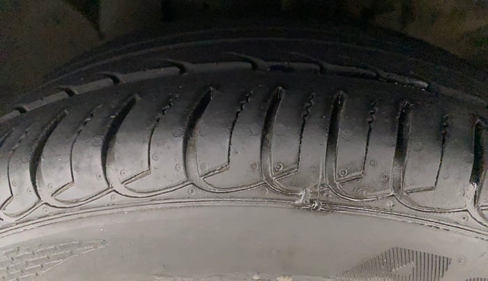 2019 Ford Ecosport TITANIUM 1.5L PETROL, Petrol, Manual, 33,140 km, Left Front Tyre Tread