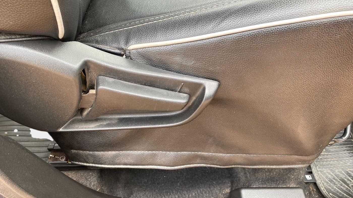 2021 Maruti S PRESSO VXI+, Petrol, Manual, 20,367 km, Driver Side Adjustment Panel