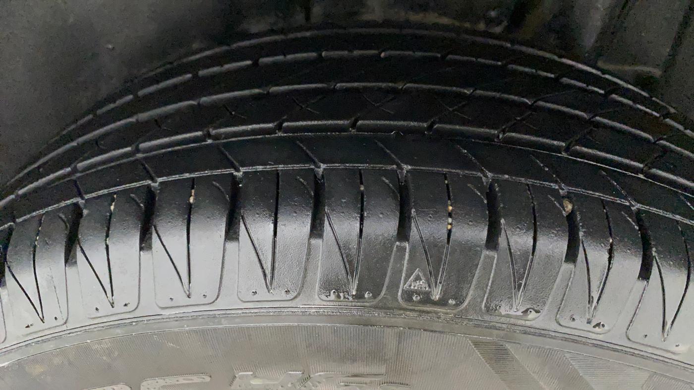 2022 Toyota URBAN CRUISER HIGH GRADE AT, Petrol, Automatic, 7,811 km, Left Rear Tyre Tread