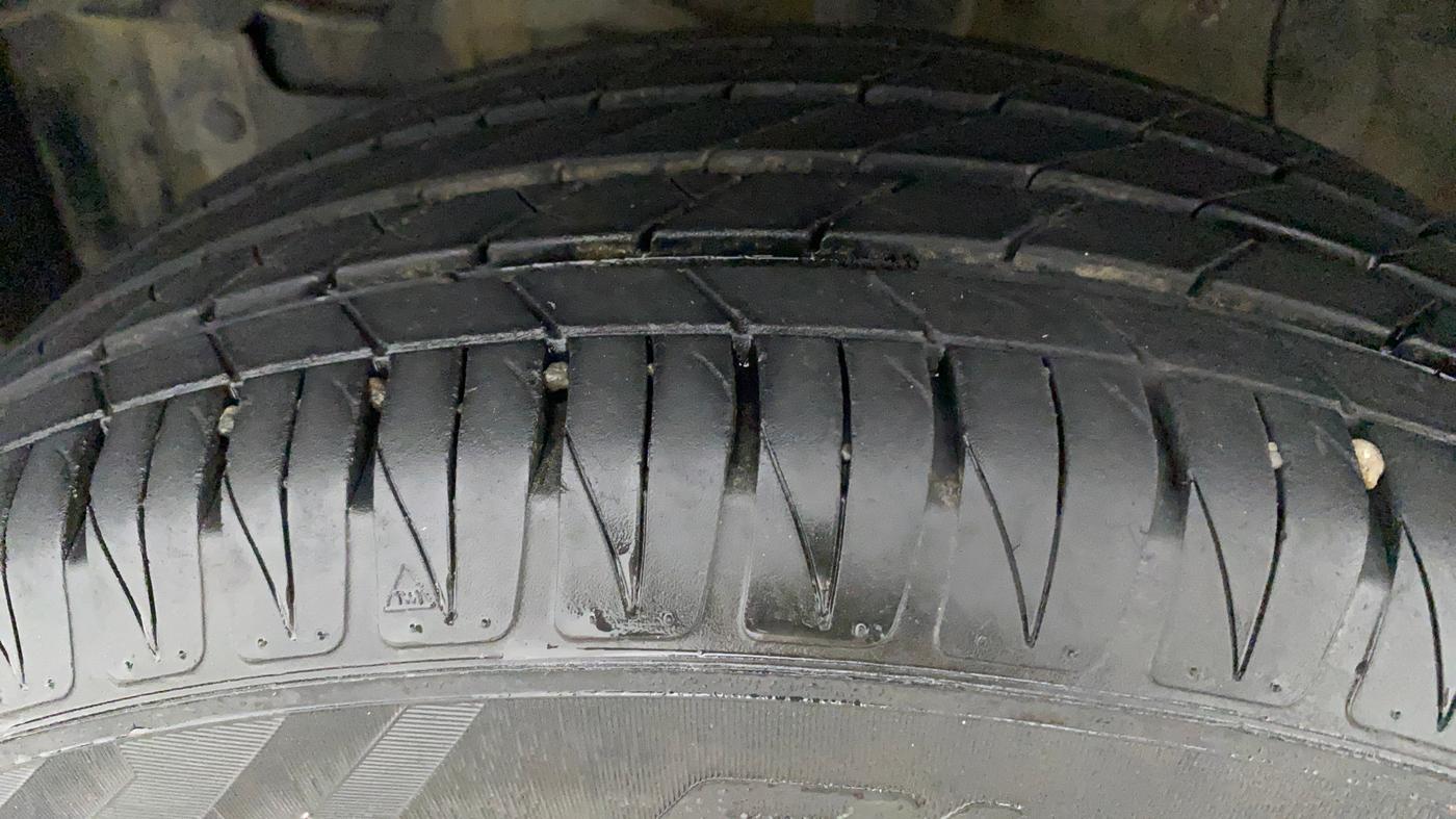 2022 Toyota URBAN CRUISER HIGH GRADE AT, Petrol, Automatic, 7,811 km, Left Front Tyre Tread