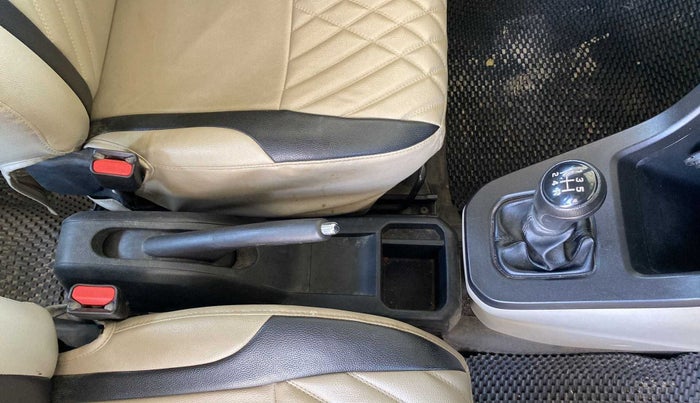 2019 Maruti New Wagon-R ZXI 1.2, Petrol, Manual, 37,303 km, Gear Lever