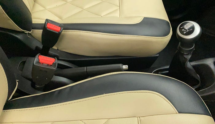 2014 Maruti Wagon R 1.0 VXI, Petrol, Manual, 63,491 km, Gear Lever