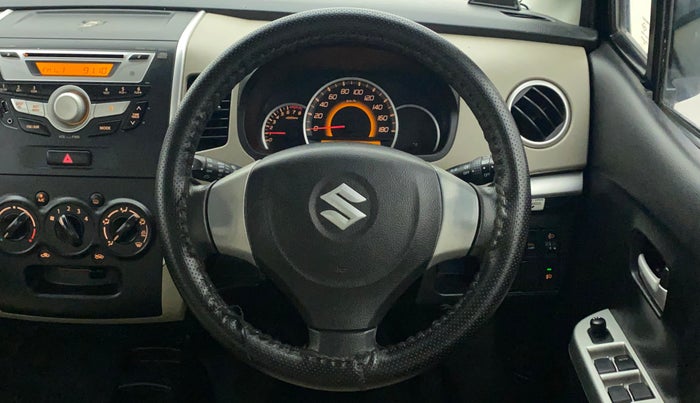 2014 Maruti Wagon R 1.0 VXI, Petrol, Manual, 63,491 km, Steering Wheel Close Up