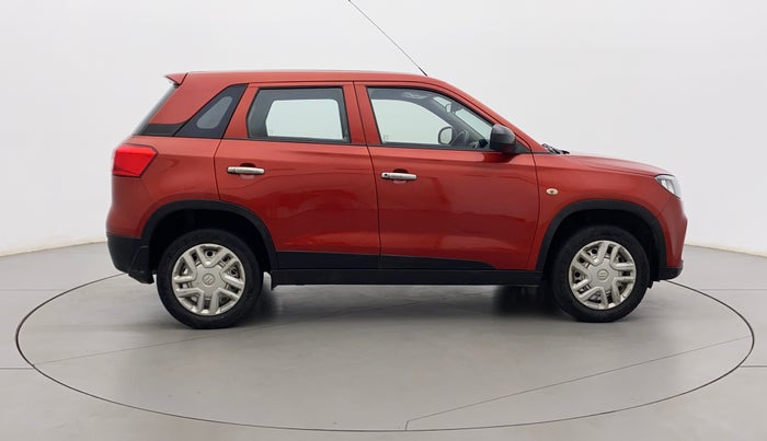 2017 Maruti Vitara Brezza LDI (O), Diesel, Manual, 82,318 km, Right Side View