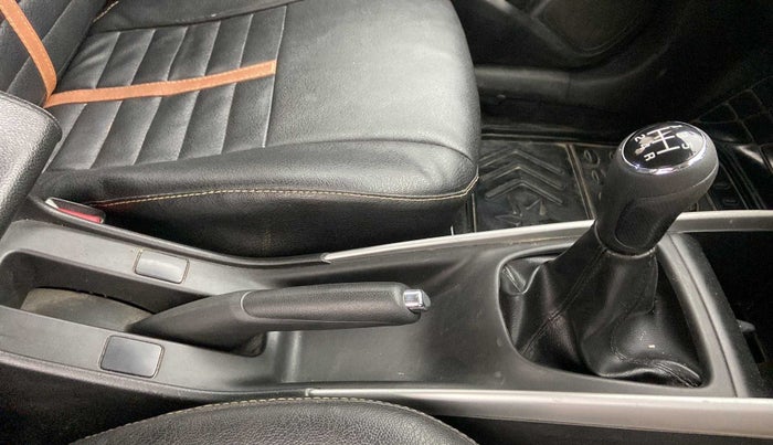 2017 Maruti Baleno DELTA PETROL 1.2, Petrol, Manual, 66,128 km, Gear Lever