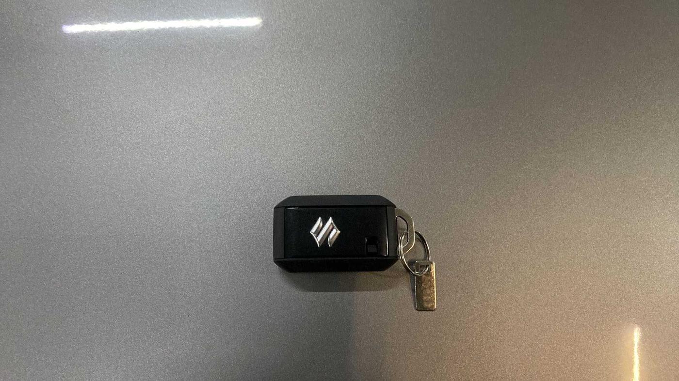 2021 Maruti Baleno ZETA PETROL 1.2, Petrol, Manual, 19,663 km, Key Close Up