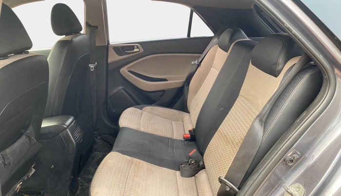 2017 Hyundai Elite i20 ASTA 1.2, Petrol, Manual, 77,465 km, Right Side Rear Door Cabin