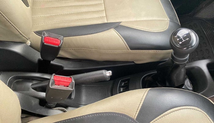 2015 Maruti Wagon R 1.0 VXI, Petrol, Manual, 17,717 km, Gear Lever