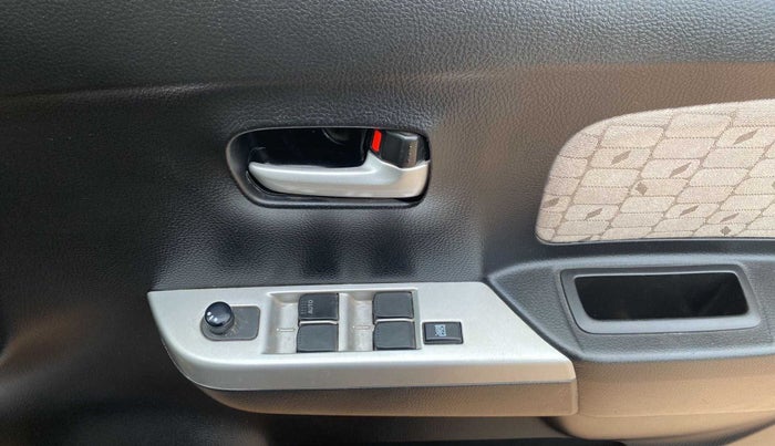 2015 Maruti Wagon R 1.0 VXI, Petrol, Manual, 17,717 km, Driver Side Door Panels Control