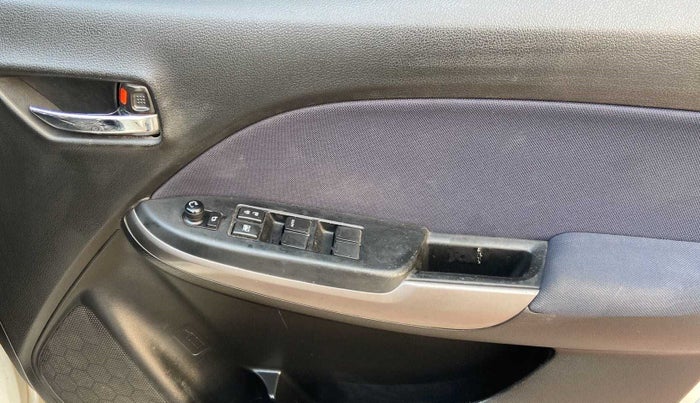 2020 Maruti Baleno DELTA PETROL 1.2, Petrol, Manual, 44,175 km, Driver Side Door Panels Control
