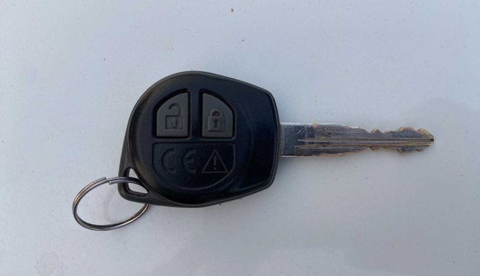 2020 Maruti Baleno DELTA PETROL 1.2, Petrol, Manual, 44,175 km, Key Close Up