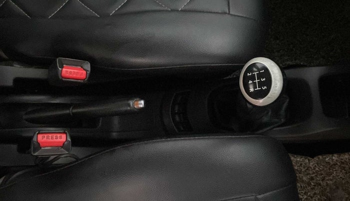 2016 Maruti Wagon R 1.0 VXI, Petrol, Manual, 41,288 km, Gear Lever
