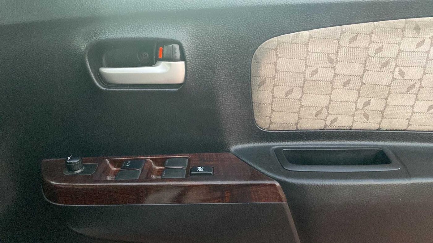 2016 Maruti Wagon R 1.0 VXI, Petrol, Manual, 41,288 km, Driver Side Door Panels Control