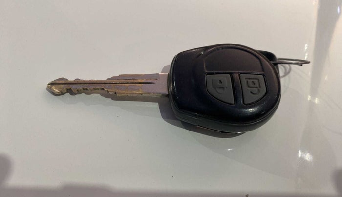 2016 Maruti Wagon R 1.0 VXI, Petrol, Manual, 41,288 km, Key Close Up