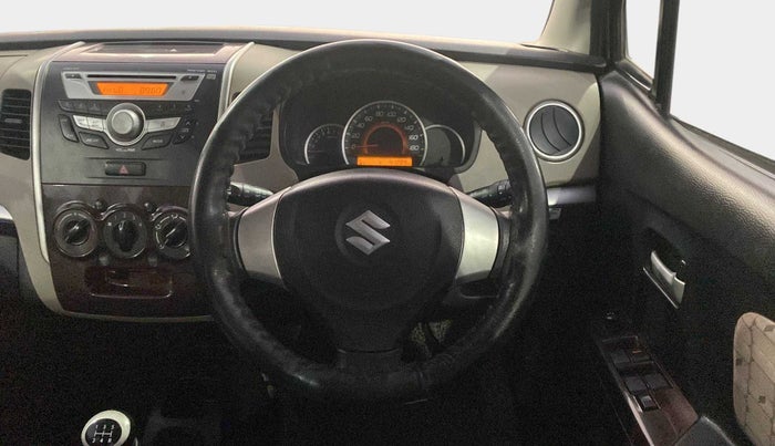 2016 Maruti Wagon R 1.0 VXI, Petrol, Manual, 41,288 km, Steering Wheel Close Up
