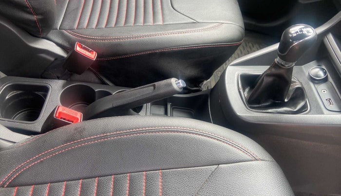 2018 Ford FREESTYLE TREND PLUS 1.2 PETROL, Petrol, Manual, 29,194 km, Gear Lever