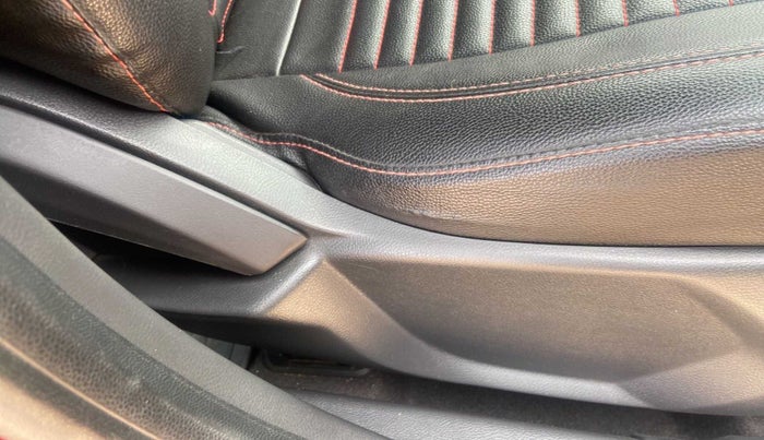 2018 Ford FREESTYLE TREND PLUS 1.2 PETROL, Petrol, Manual, 29,194 km, Driver Side Adjustment Panel